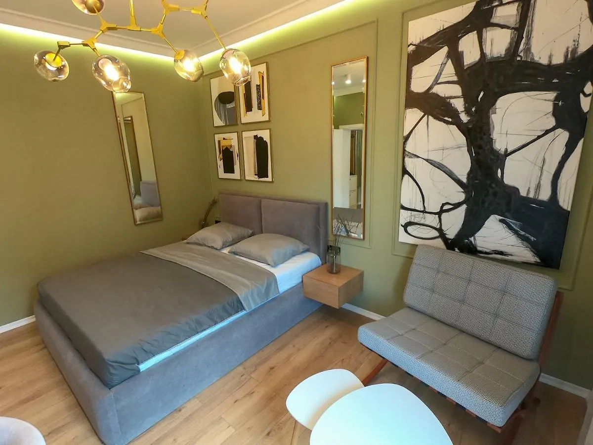 Roza'S Studio Tirana Center
